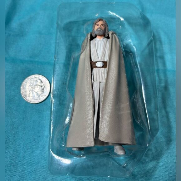 Hasbro Star Wars Galaxy of Adventures The Last Jedi Luke Skywalker Action Figure - Picture 3 of 3